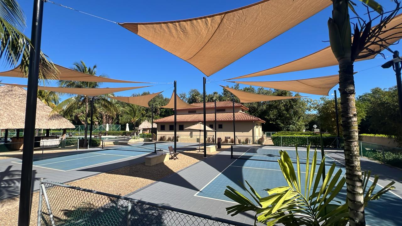 covered pickleball courts